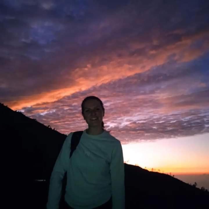 Javalindra Homestay Tour And Travel Banyuwangi  Buitenkant foto